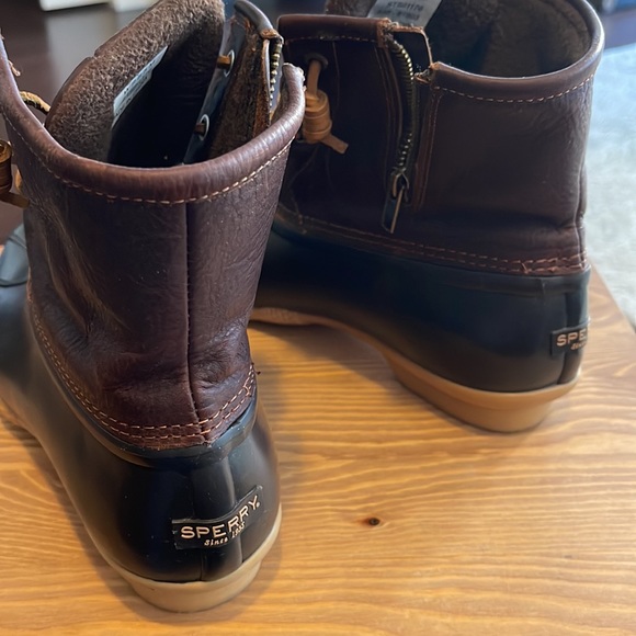 Sperry waterproof boots - Picture 3 of 5